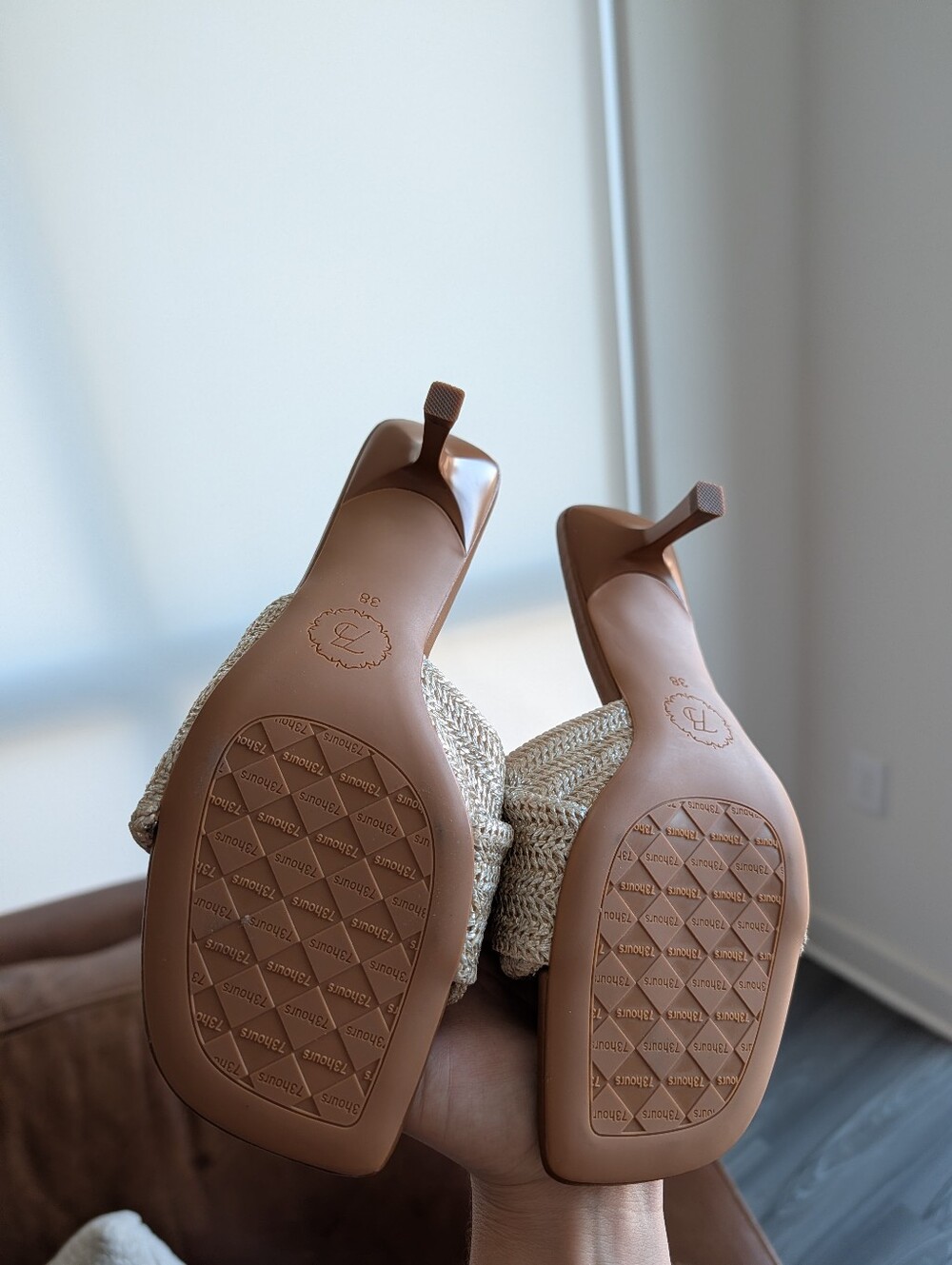 73 Hours Heels - Picture 2 of 4